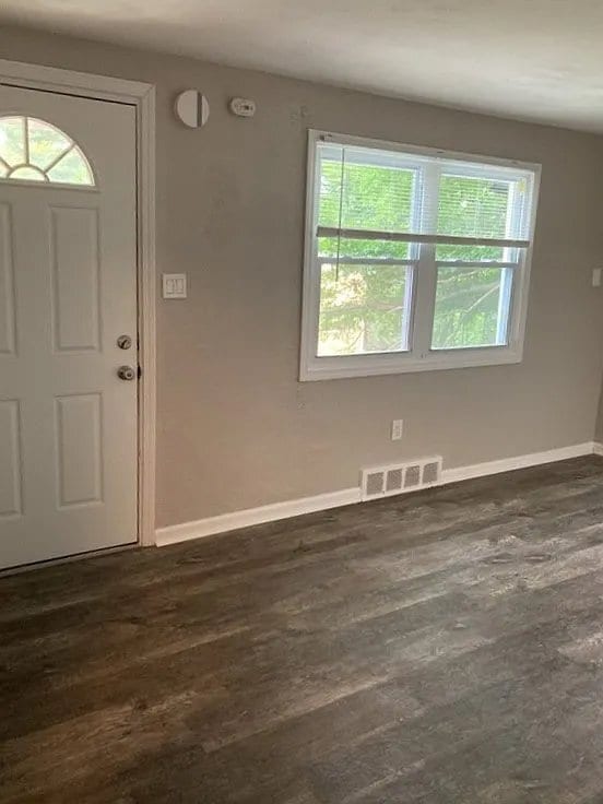 Building Photo - 401 Johnston Rd