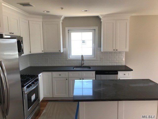 Building Photo - 510 Marconi Blvd
