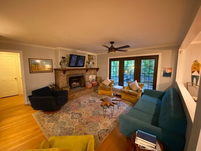 Foto del edificio - Room in 4 Bedroom Home at Barnsley Ln