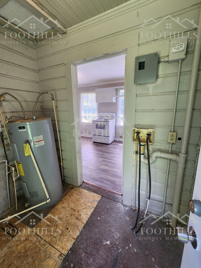 Foto del edificio - 1-Bedroom Home Near Anderson University!