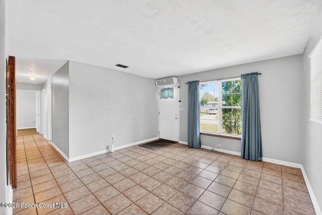 Foto del edificio - 2285 Fruitwood Ct