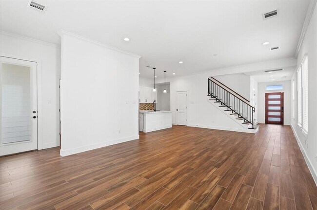 Foto del edificio - 13415 Scott St