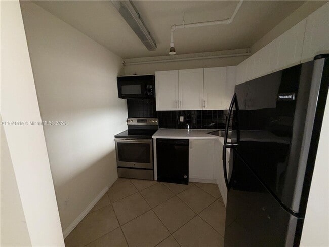 Foto del edificio - 1470 NE 123rd St