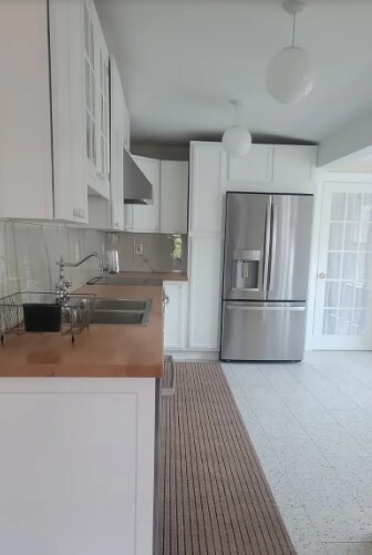Building Photo - 318 Grovers Ave