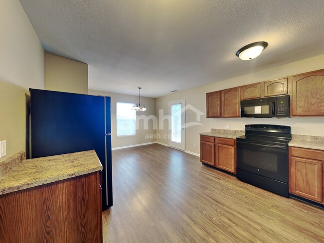 Foto del edificio - 2325 Blackthorn Dr