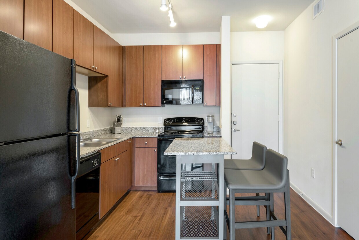 Primary Photo - 455 Arbor Pl