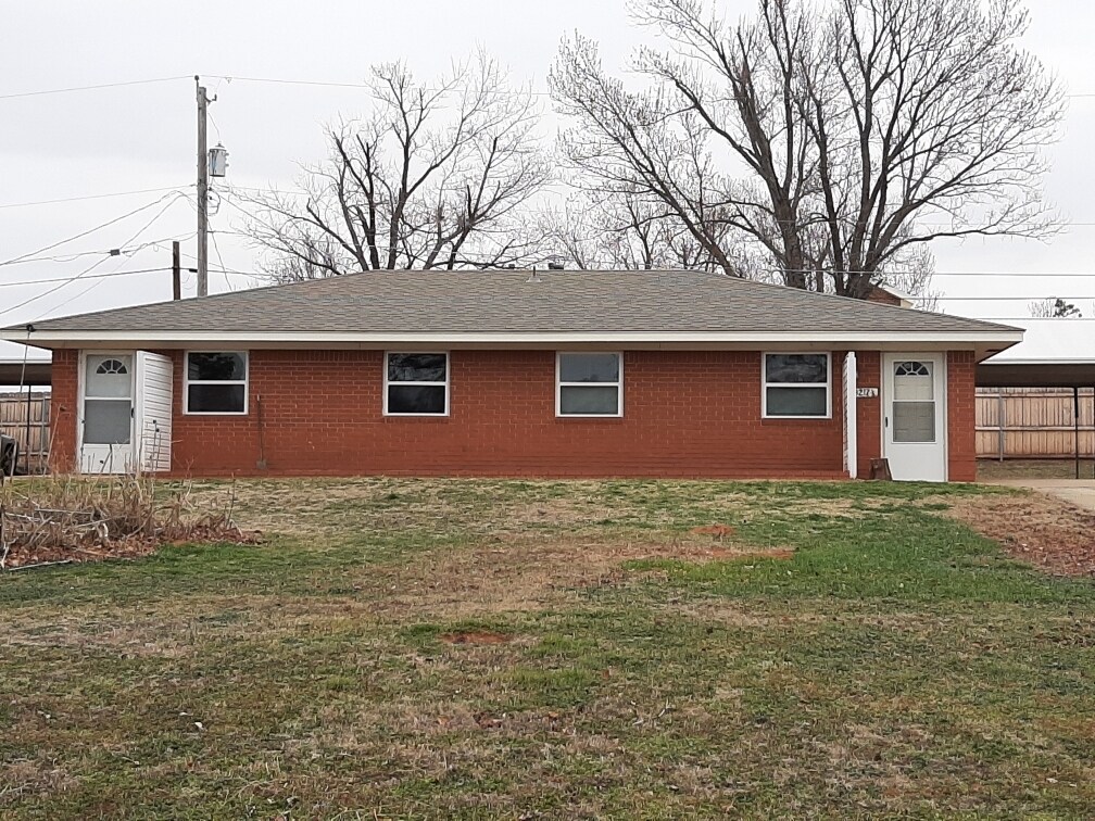 Primary Photo - 230 1/2 S West St