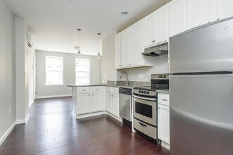 Building Photo - 106 Prince St