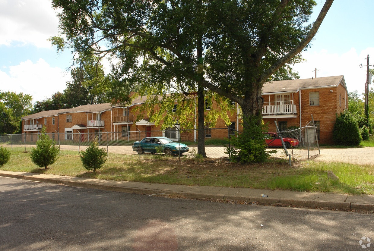 1566 W Capitol St, Jackson, MS 39203 Apartments in Jackson, MS