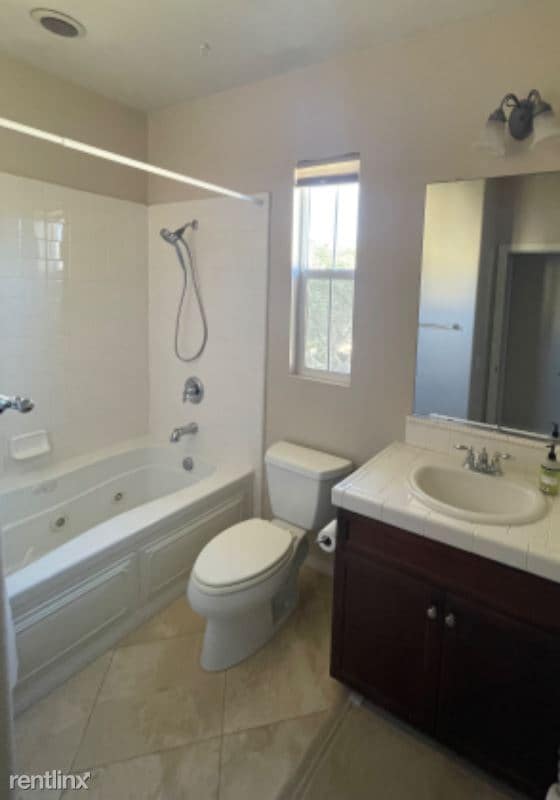 Building Photo - 2 br, 2 bath Condo - 83 Via Cartaya