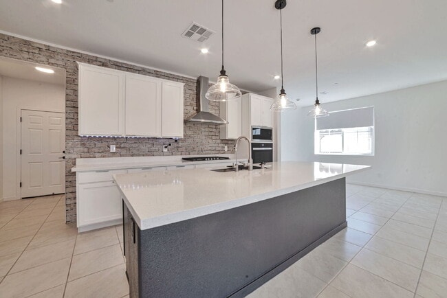 Foto del edificio - 10937 Parsley Ave