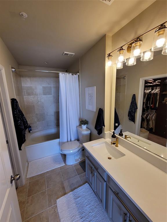 Building Photo - 3225 Turtle Creek Blvd