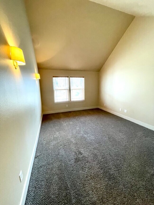 Foto del edificio - Great home in NE Bend!  New listing!