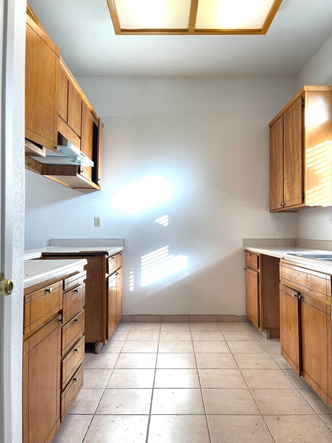 Foto del edificio - 3325 Coulterville Dr