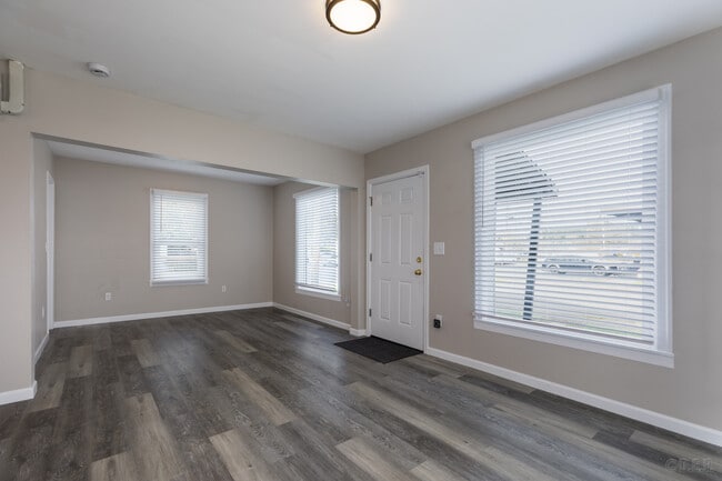 Foto del edificio - 33450 SW Hall St