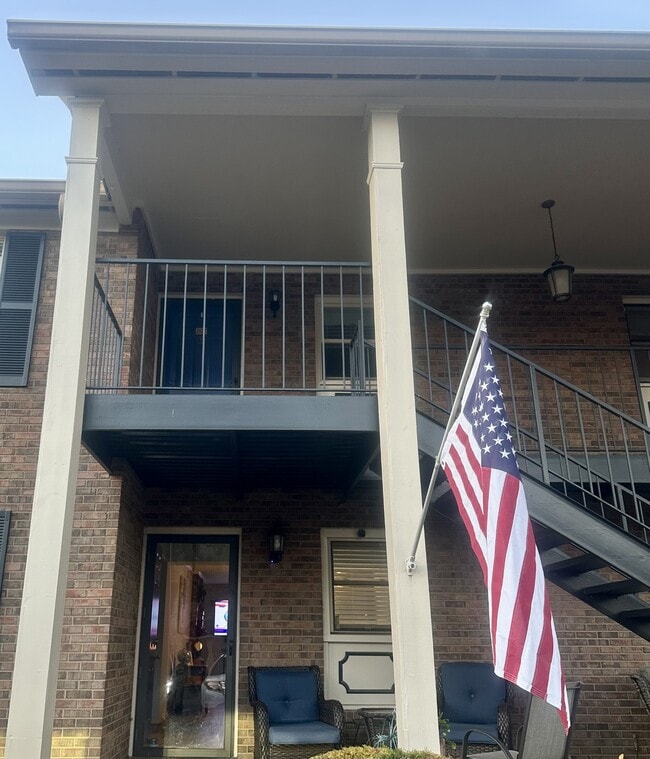 Building Photo - 207 Westfield Dr