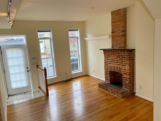 Foto del edificio - Gorgeous 2Bed/2.5Bath Townhome with Roofto...