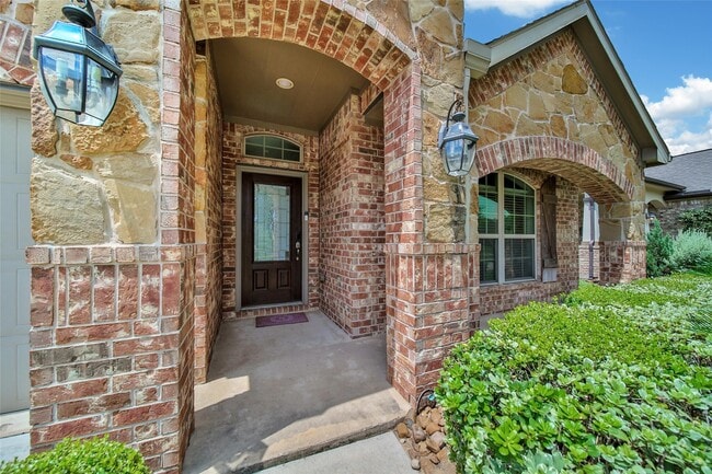 Building Photo - 21283 Lily Springs Dr