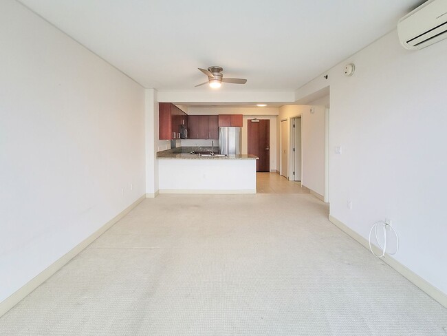 Foto del edificio - 1BR / 1Bath / 1Pkg - Condo in Kakaako