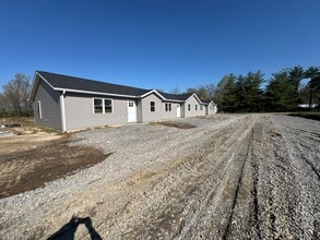 Building Photo - 2000 W Herrin St