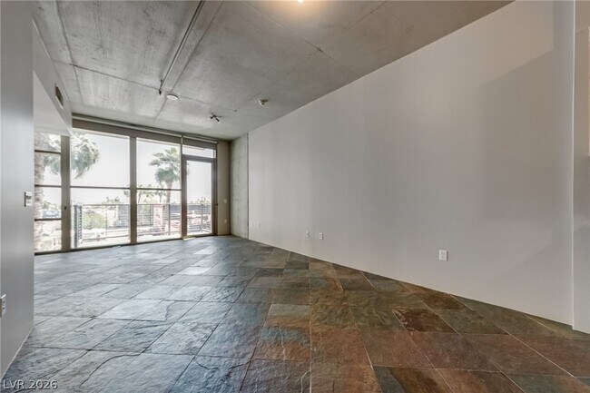 Foto del edificio - 353 E Bonneville Ave