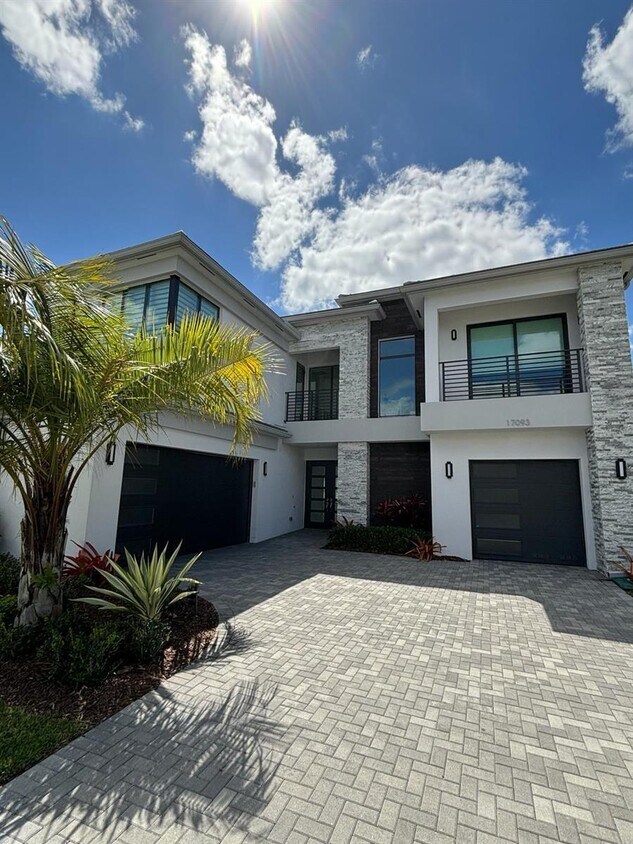 Foto principal - 17093 Watersprite Lakes Rd