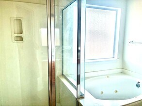 Building Photo - 13835 Clear Trail Ln