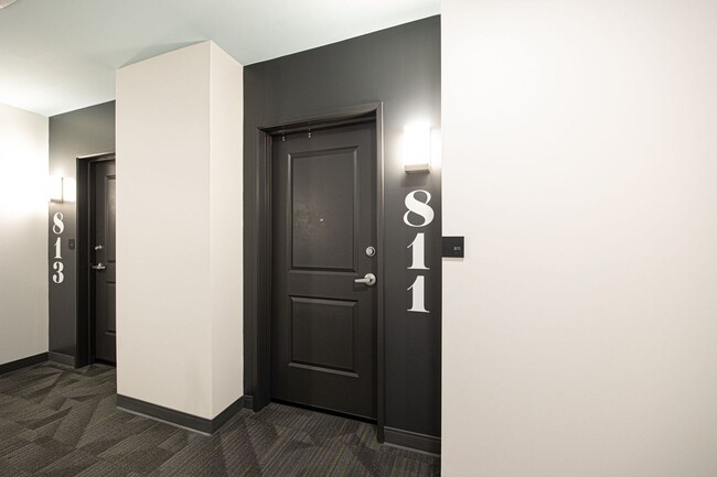 Interior Photo - Vera on Broad