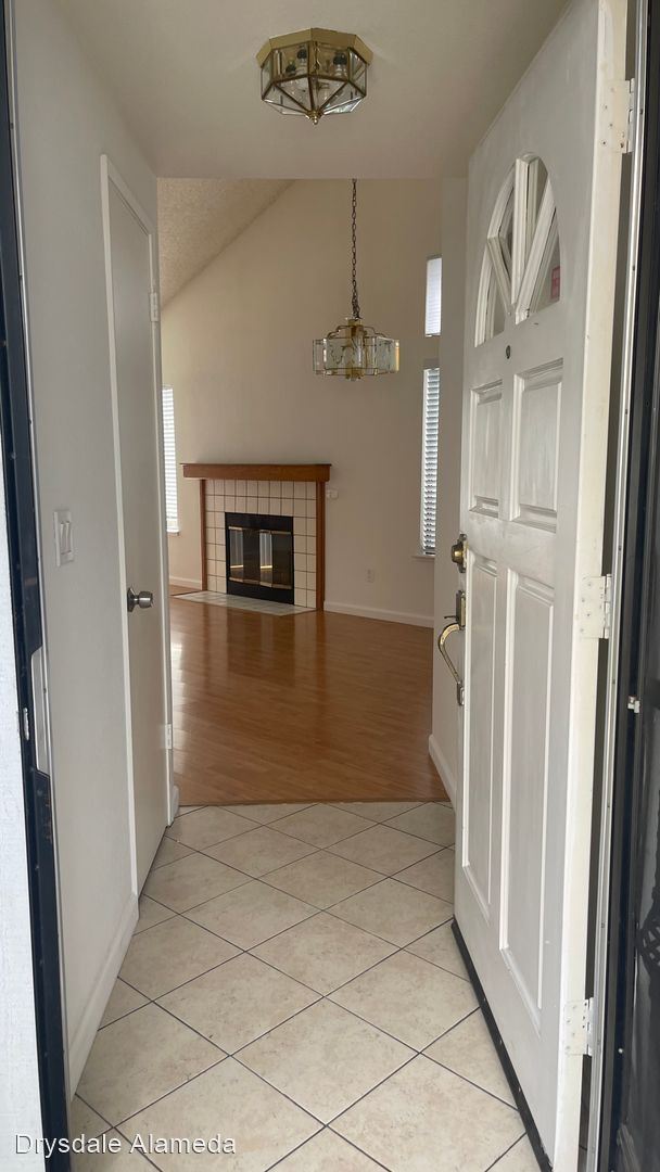 Foto del edificio - 2 br, 2 bath House - 14 Christensen Court