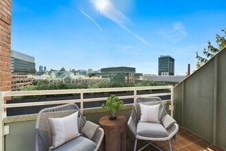 Building Photo - 4 Canal Park