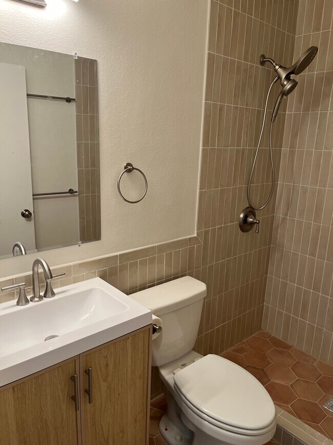 Brand New Tiled Bathroom - 420 Hardison Way