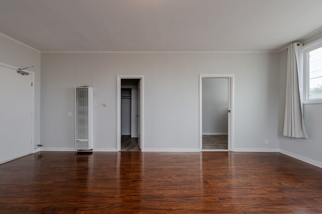 Building Photo - 3351 Vicente St