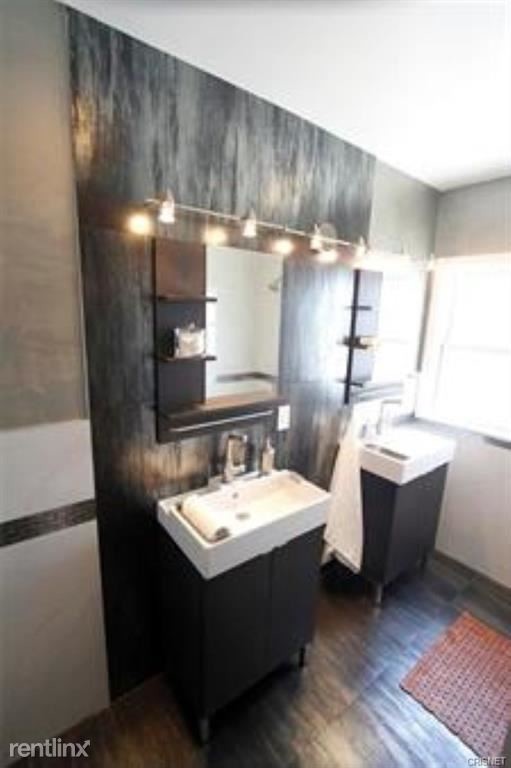 Foto del edificio - 3 br, 2 bath House - 5703 Mammoth Ave