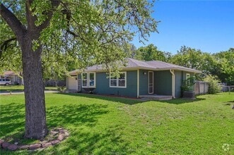 Building Photo - 809 S Coulter Dr