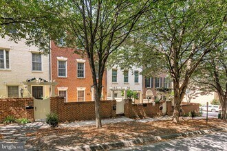 Building Photo - 205 Ridgepoint Pl