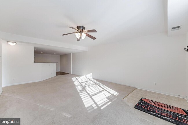 Foto del edificio - 1417 N Van Dorn St