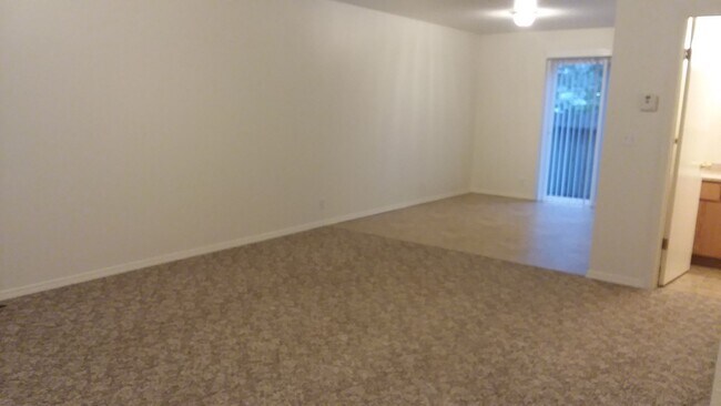 Foto del edificio - 1810 Sandpiper Ln