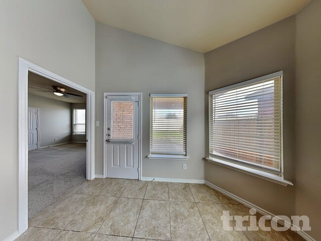 Building Photo - 1212 Ashley Dr