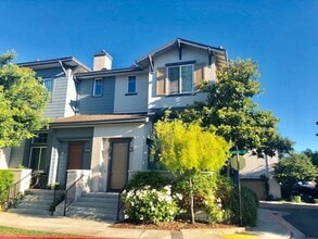 Building Photo - 2809 Jefferson Ln