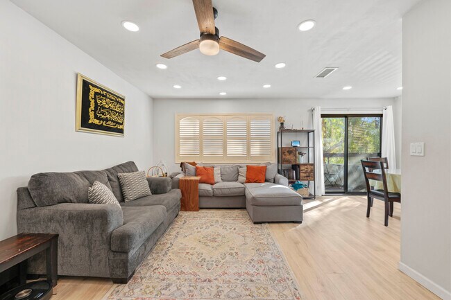 Foto del edificio - 18122 Sundowner Way