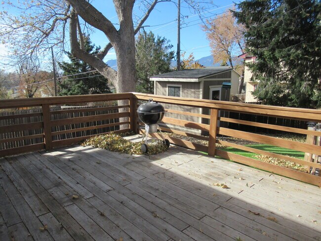 Foto del edificio - 1410 Auburn Dr