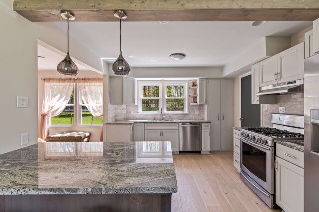 Building Photo - 3089 Overdale Dr