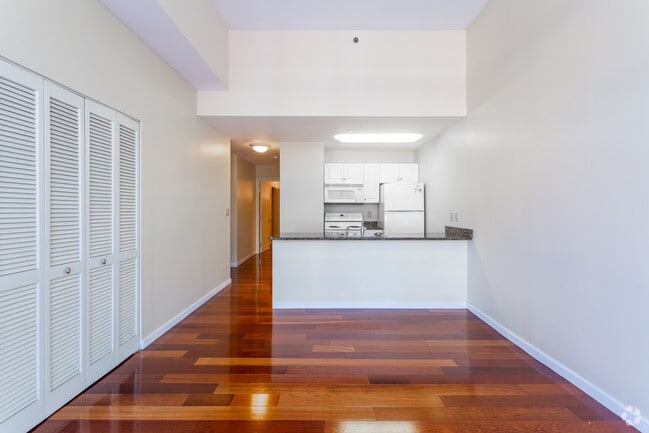 Interior Photo - CenterPointe Apartments
