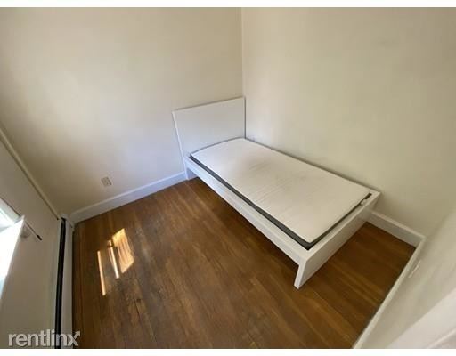 Building Photo - 1 br, 1 bath  - 712 Commonwealth Ave