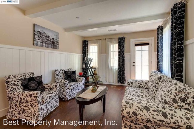 Building Photo - 4 br, 2.5 bath House - 48917 Rustyleaf Ter.