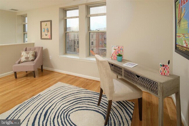 Foto del edificio - 1308 Clifton St NW