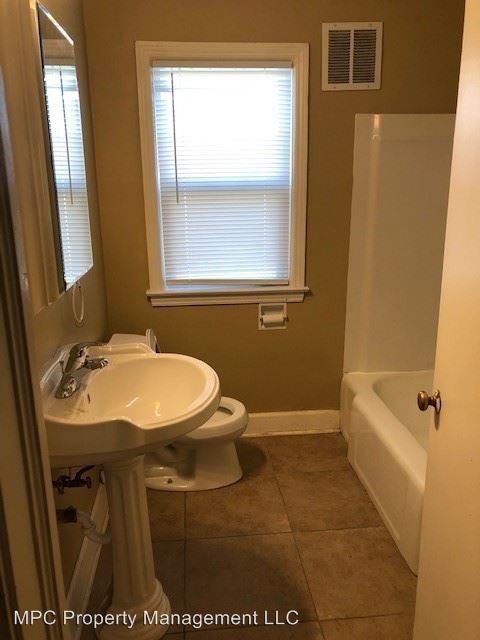 Foto del edificio - 3 br, 1 bath House - 1213 Lombard Ave