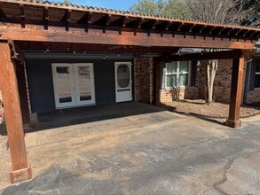 Building Photo - 5303 Shady Oak Cir