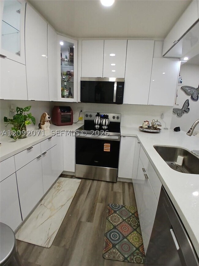 Foto del edificio - 6365 W 27th Ct