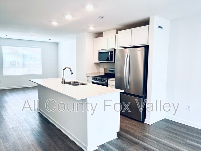 Foto del edificio - 879 Briar Gln Ct